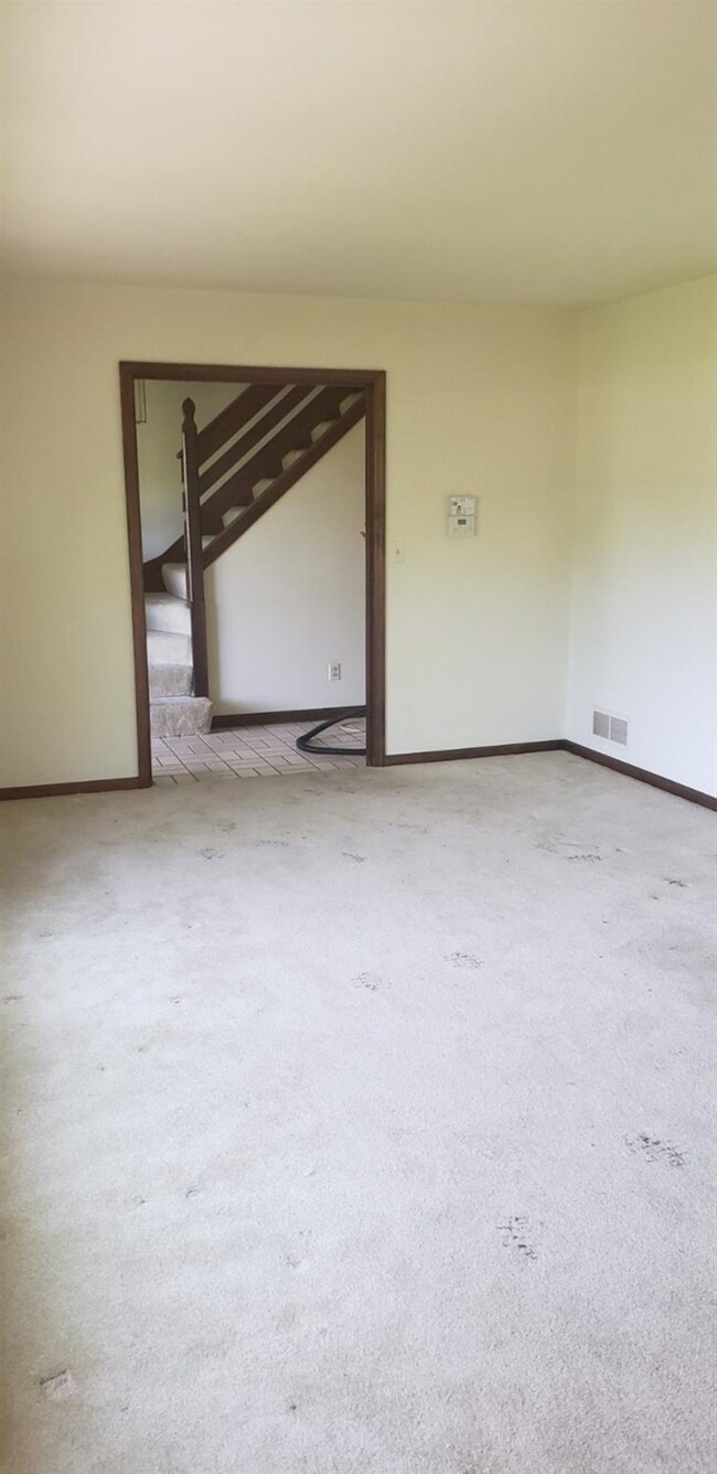 3621 W Windsor Ct, La Porte, IN 46350 - photo 5