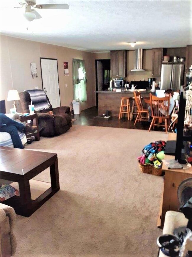 Spacious living room