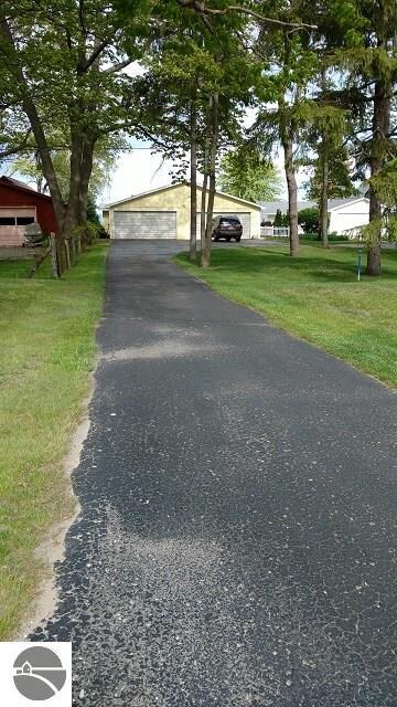 1486 N Huron Rd, Tawas City, MI 48763 - photo 3