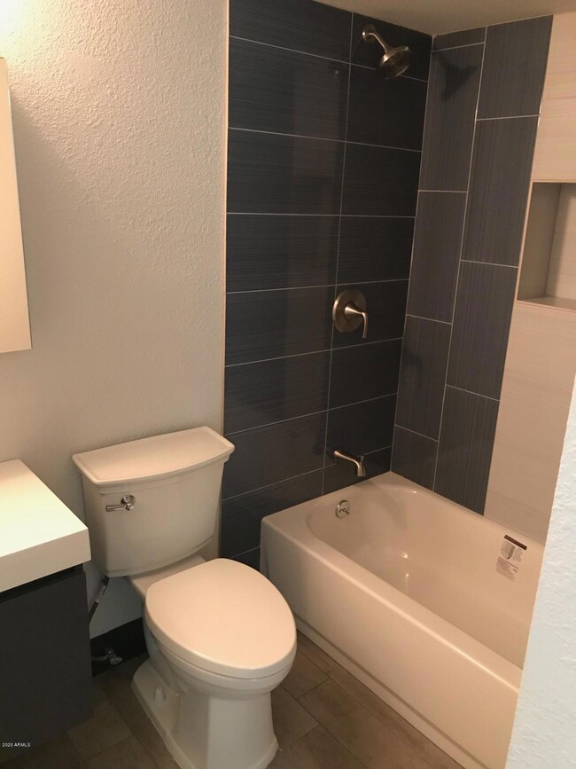 2001 N 57th Dr, Phoenix, AZ 85035 - photo 7