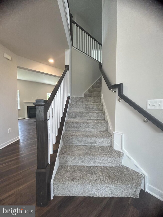 2379 Hawkshill Dr unit AZALEA LOT 2213, Warrenton, VA 20186 - photo 5