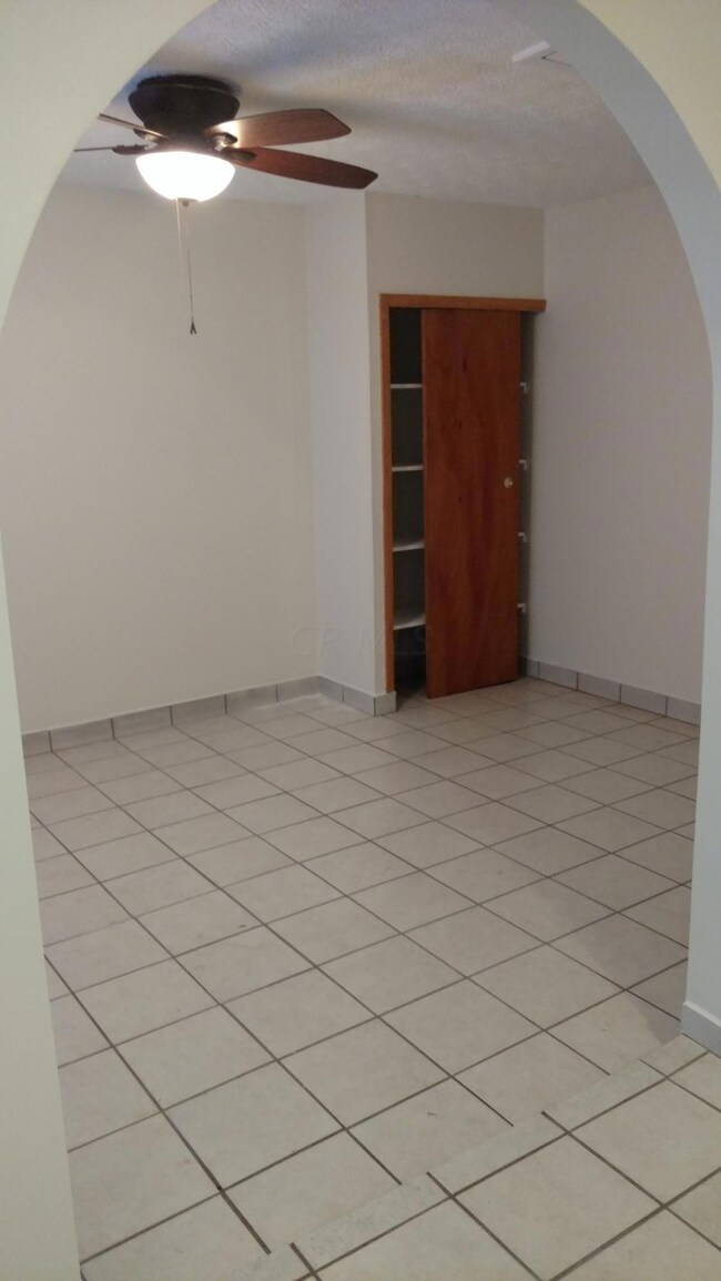 2706 Denmark Rd, Columbus, OH 43232 - photo 3