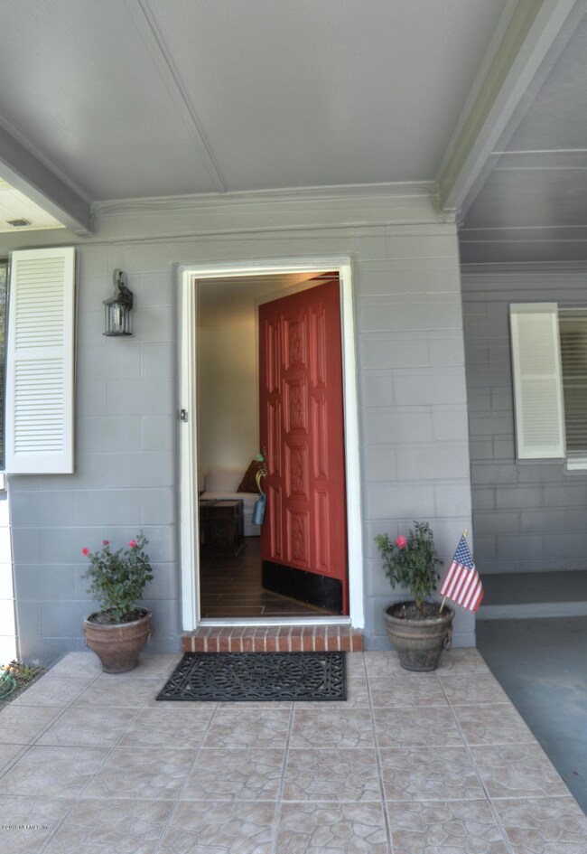 5012 Bedford Forest Dr, Jacksonville, FL 32210 - photo 4