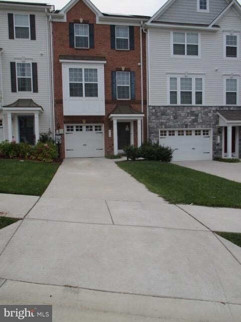 110 Gray St, Capitol Heights, MD 20743 - photo 3