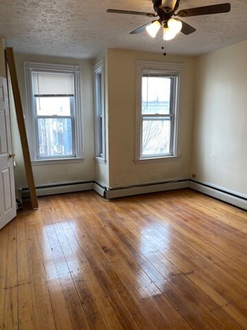 841 E 2nd St unit 3, Boston, MA 02127 - photo 3