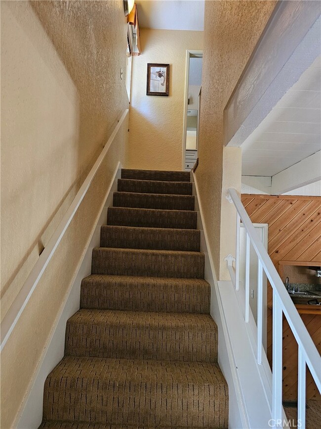 312 Canyon Crest Ln, Lake Arrowhead, CA 92352 - photo 4