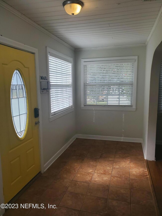 1393 Menna St, Jacksonville, FL 32205 - photo 5