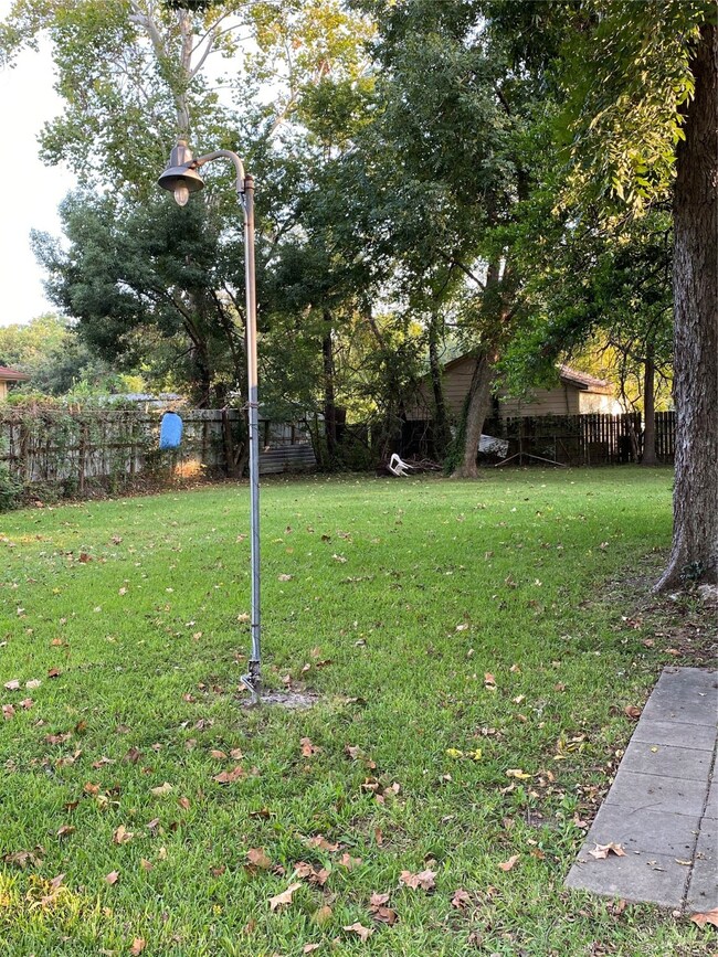 2504 Pennington St, Houston, TX 77093 - photo 3