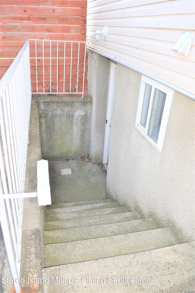 233 Taylor St unit 2, Staten Island, NY 10310 - photo 3