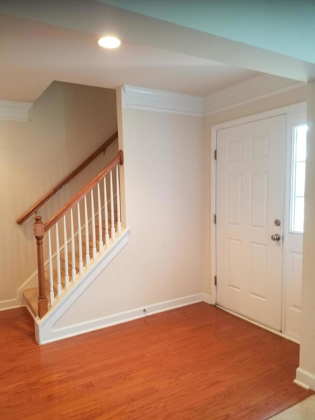 3500 claremont foyer