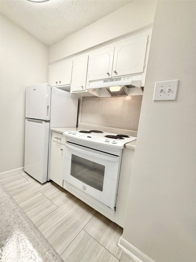 3902 Mandell St unit 2, Houston, TX 77006 - photo 7