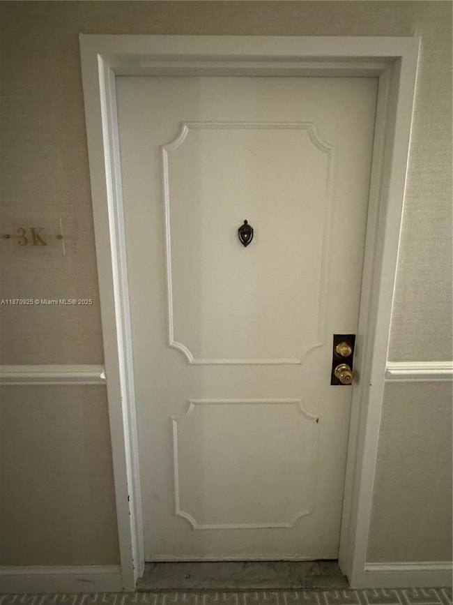 Royal Embassy unit 3K, Miami Beach, FL 33140 - photo 3