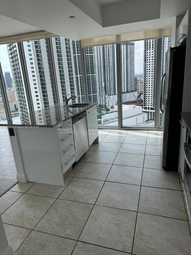 Marina Blue unit 2801, Miami, FL 33132 - photo 5