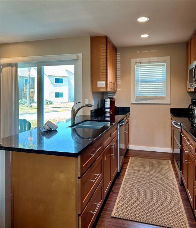 230 Cut Off Rd unit B107, Port Aransas, TX 78373 - photo 7