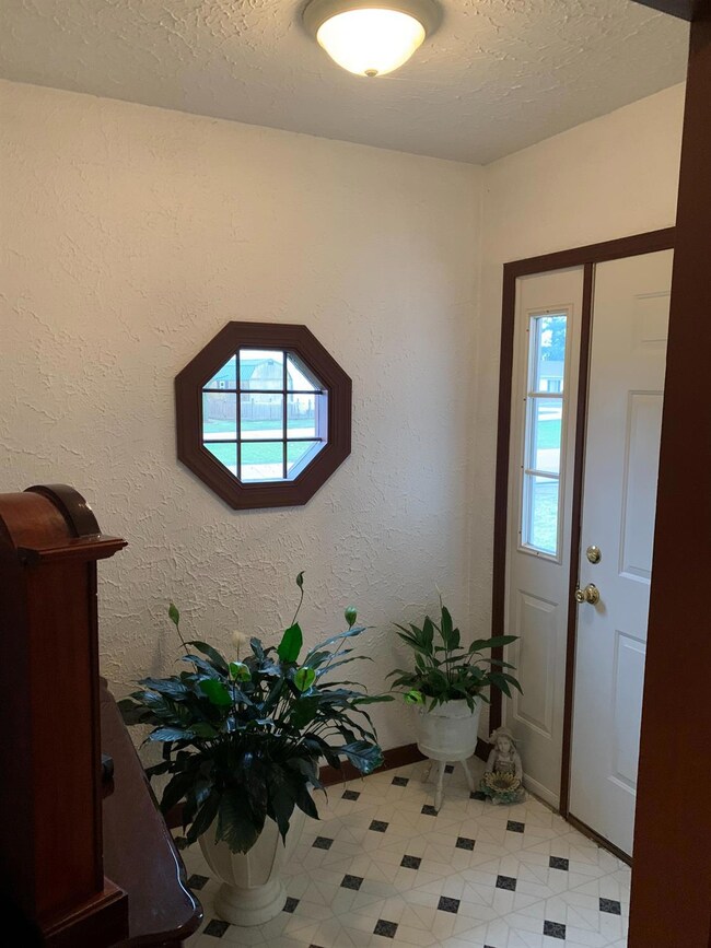 202 W Fairground Ave, Osgood, IN 47037 - photo 6