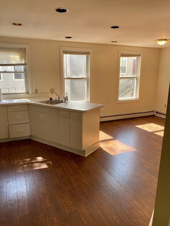 18 Mitchell St unit 3, Boston, MA 02127 - photo 2