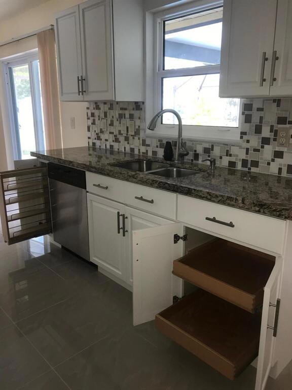 3 Kitchen 1