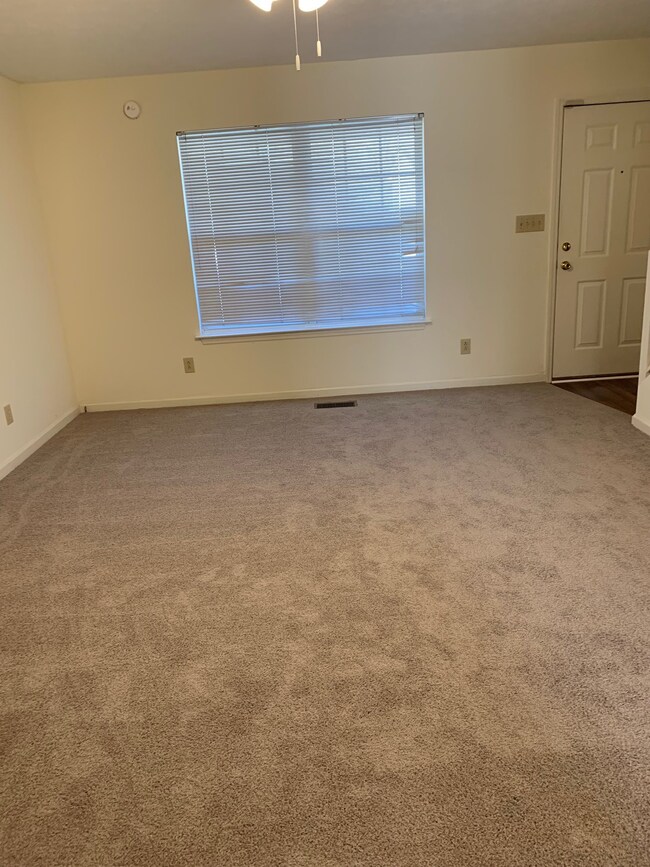 608 Moody Ct unit B, Lebanon, TN 37087 - photo 4