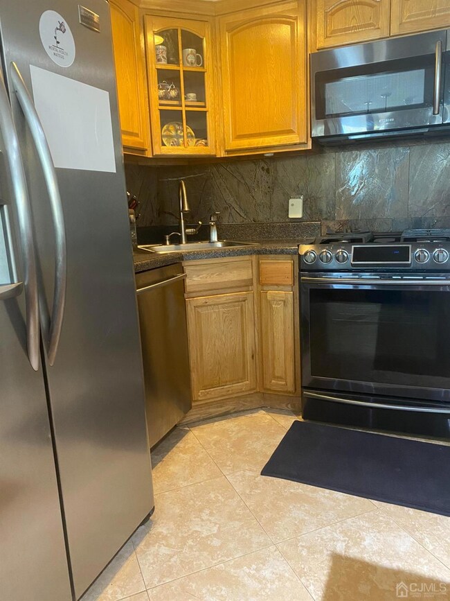 20 Jaques St unit 24, Elizabeth, NJ 07201 - photo 3