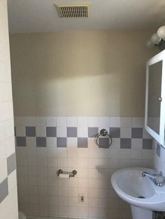 14 Wintworth St unit Rear, Chicopee, MA 01013 - photo 7