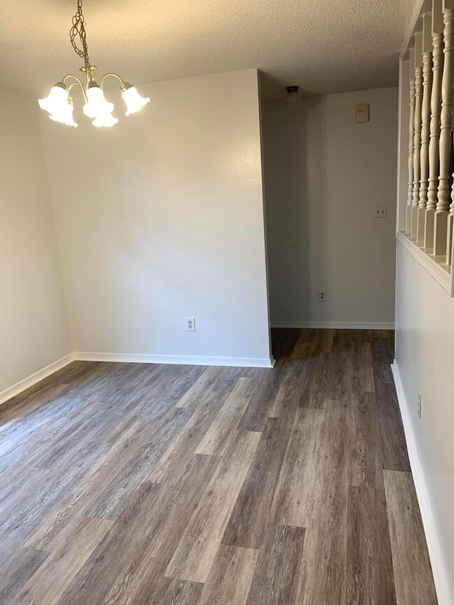 72712EC8-EF12-4B83-90F3-7360090E0B10