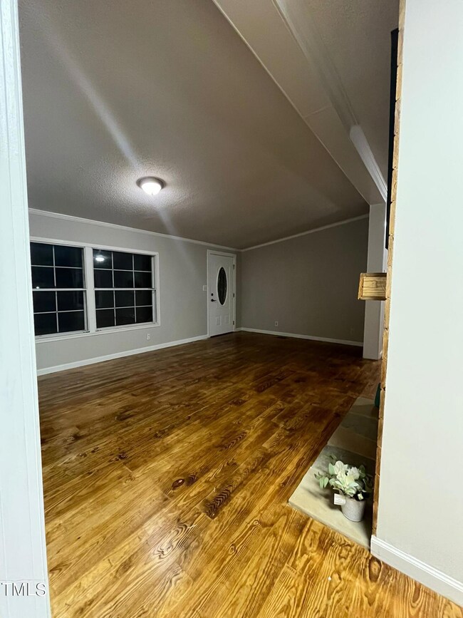 WhatsApp Image 2023-12-06 at 12.05.01 PM