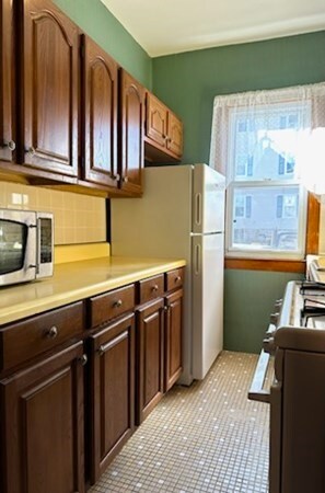 8 Lane St, Fall River, MA 02721 - photo 4