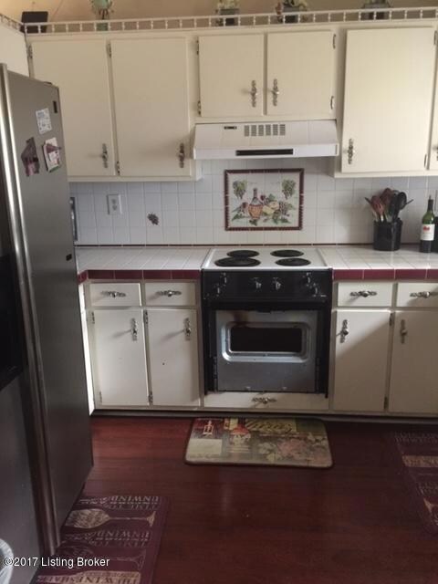 8422 Roseborough Rd, Louisville, KY 40228 - photo 4