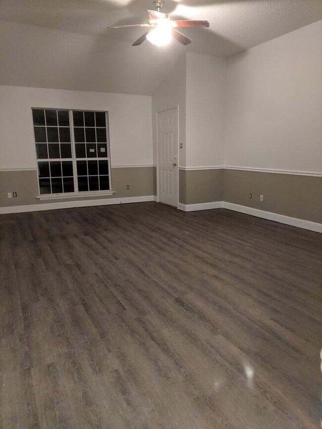 109 Embleton Ct, Albany, GA 31721 - photo 2