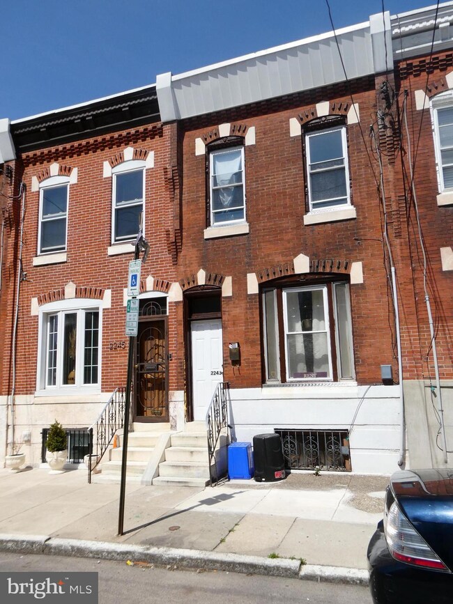 2243 Dickinson St, Philadelphia, PA 19146 - photo 3