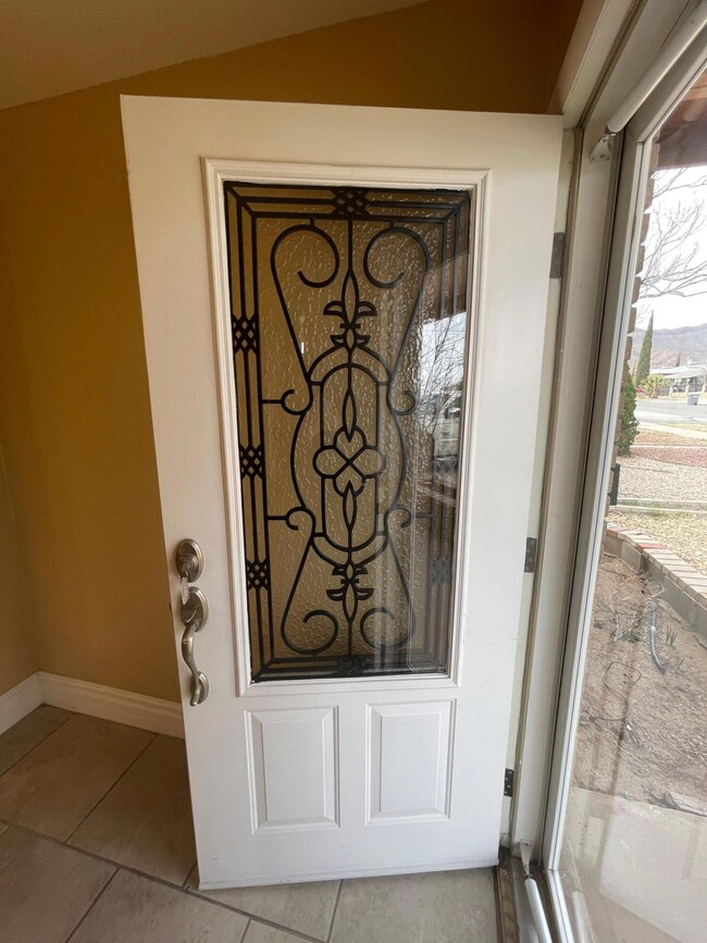 3528 Hamilton Ave, El Paso, TX 79930 - photo 2