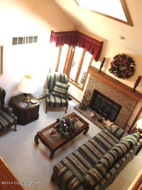 52 Village Dr, Stroudsburg, PA 18360 - photo 3