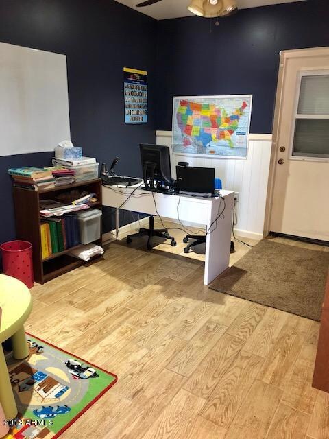 Additional Den/School Room