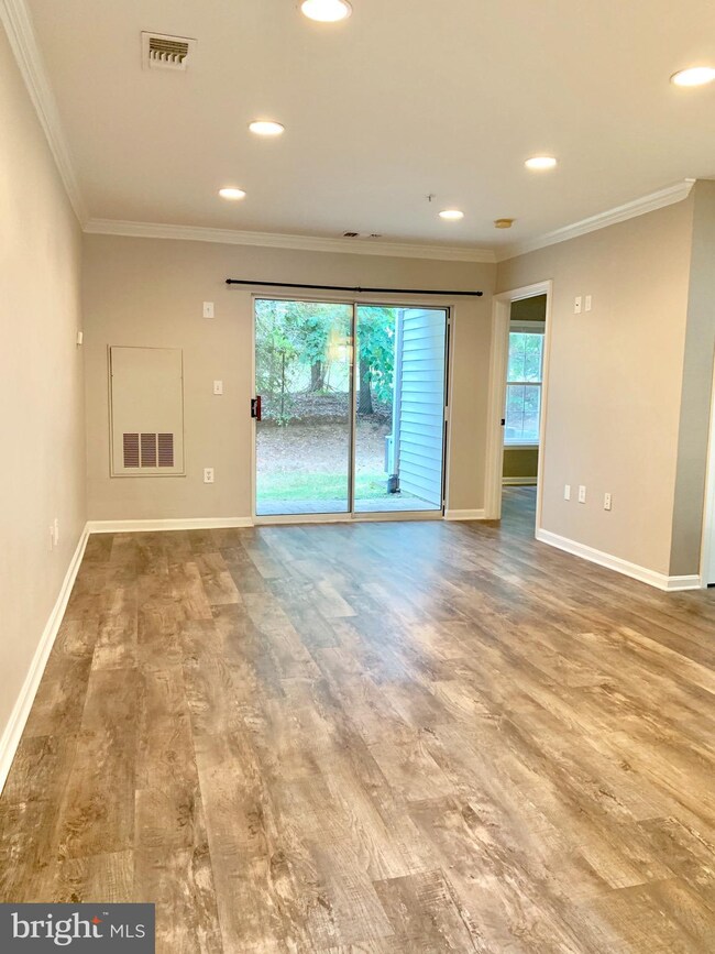 4510 Superior Square, Fairfax, VA 22033 - photo 6