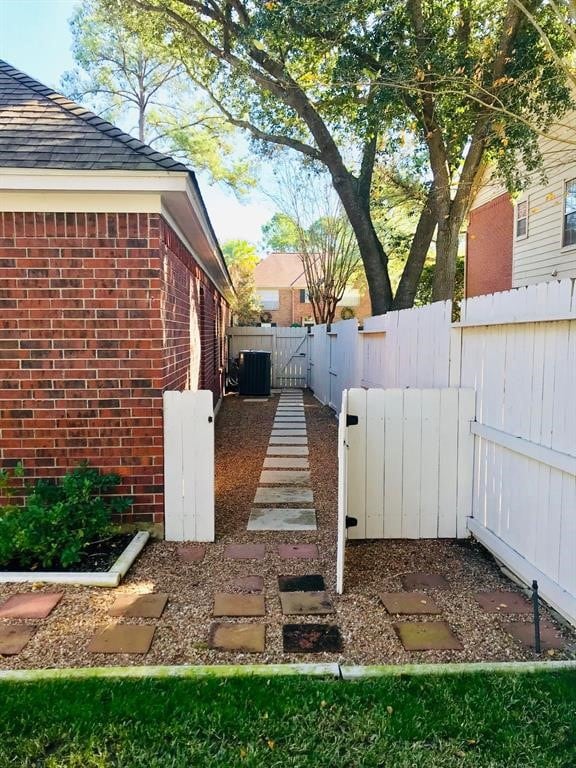 7427 River Garden Dr, Houston, TX 77095 - photo 4