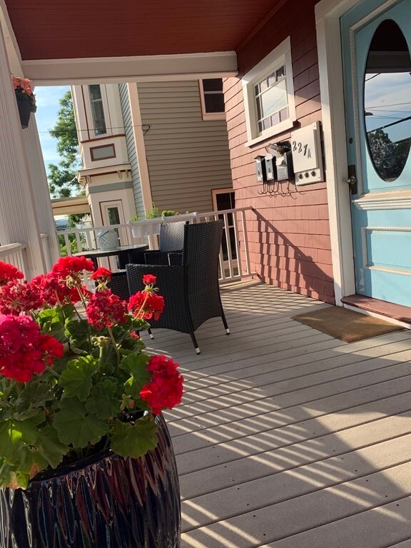 227A Summer St unit 1, Somerville, MA 02143 - photo 2