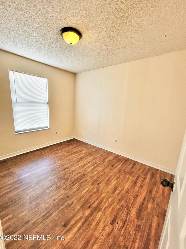 5135 Indian Lakes Ct, Jacksonville, FL 32210 - photo 5