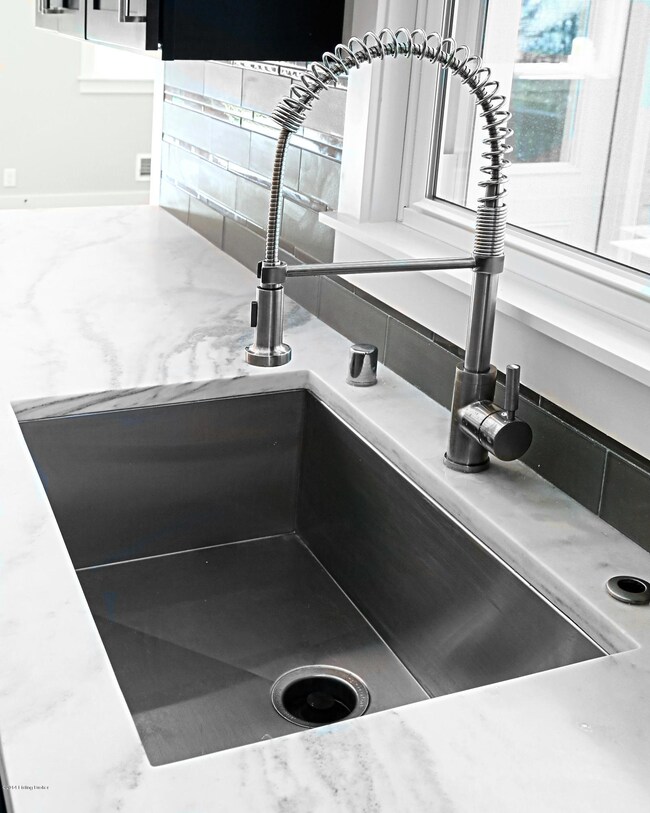 sink kit detail
