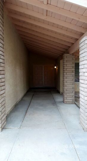 Entry/walk way