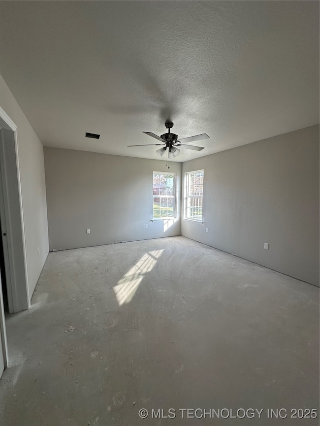 3308 Seabiscuit, Durant, OK 74701 - photo 3