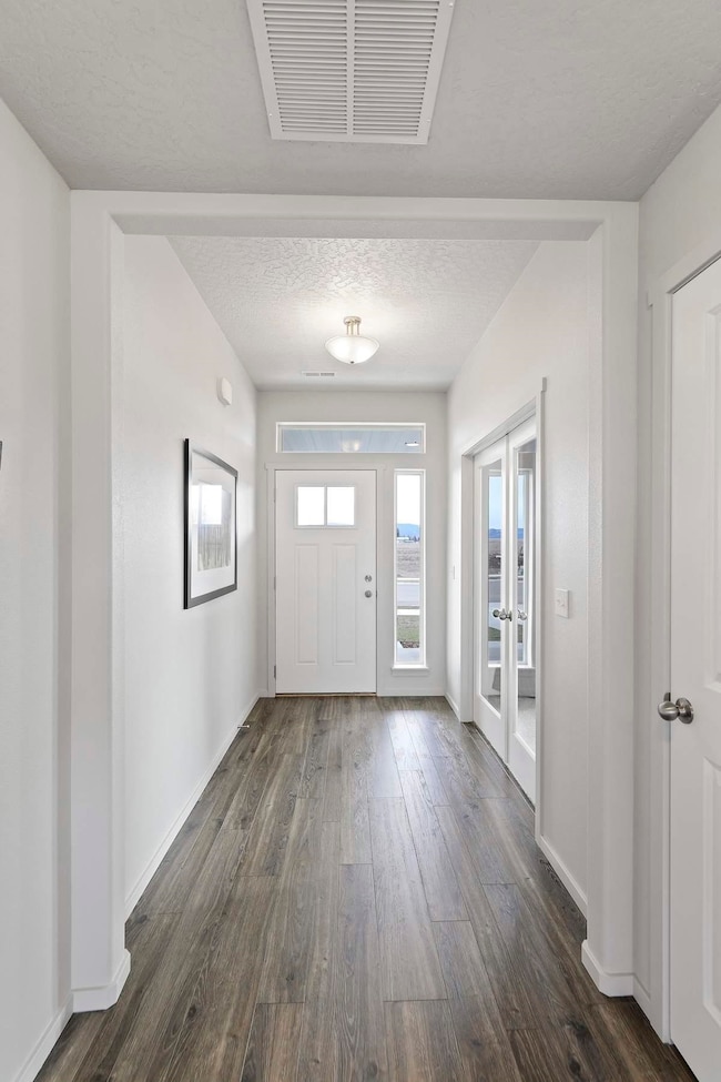 18721 E Riverside Ct, Spokane Valley, WA 99016 - photo 2