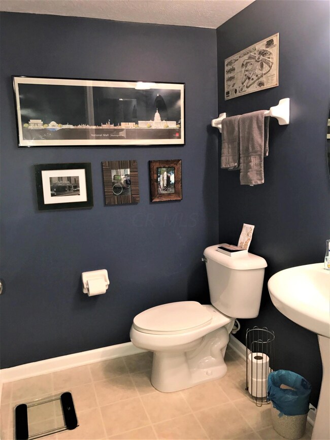 1/2 Bath