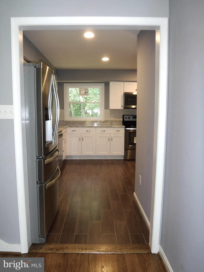 12054 Kahns Rd, Manassas, VA 20112 - photo 7