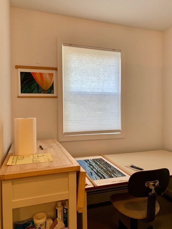 225 Nonotuck St unit B, Florence, MA 01062 - photo 5