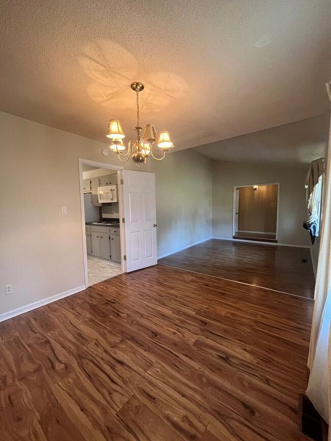 3310 Shannon Rd, Albany, GA 31721 - photo 4