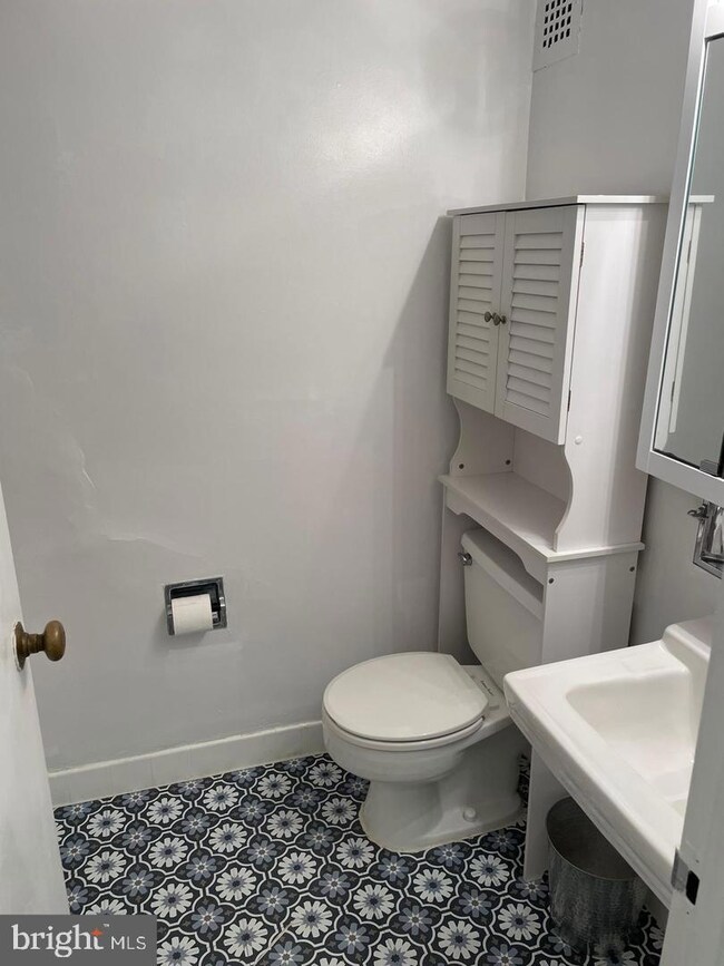 The Monroe House Condos unit 910, Washington, DC 20006 - photo 7