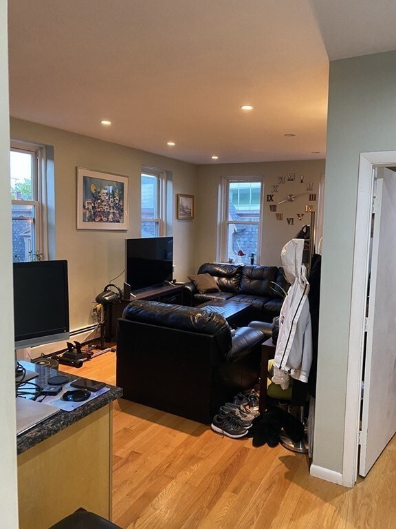 160 Salem St unit 12, Boston, MA 02113 - photo 3