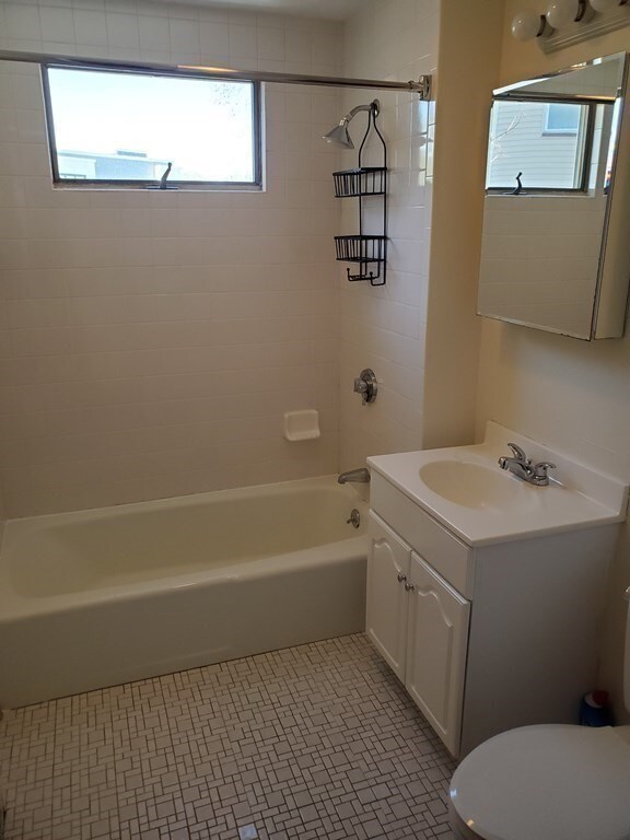 11 Kittredge St unit 3, Roslindale, MA 02131 - photo 6