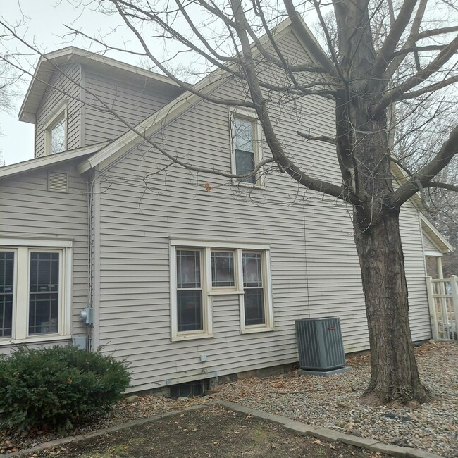 23 Peckham St, Coldwater, MI 49036 MLS 23145584