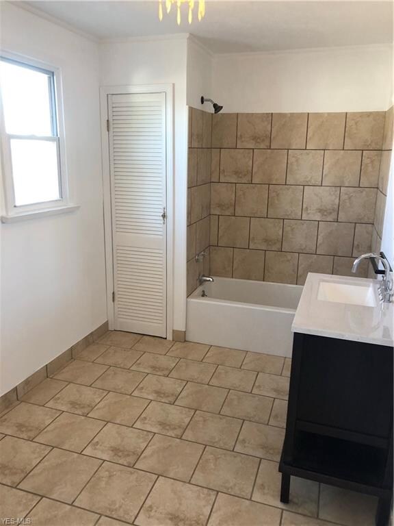 4976 Farr Ave, Lorain, OH 44055 - photo 2